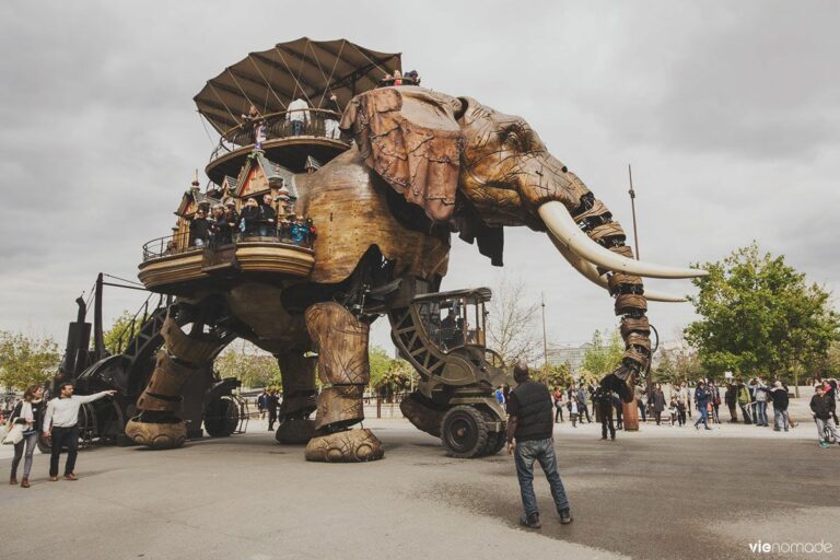 Photo de l'éléphant des machines de l'île, situé à Nantes, faisant partit du "voyage à Nantes"