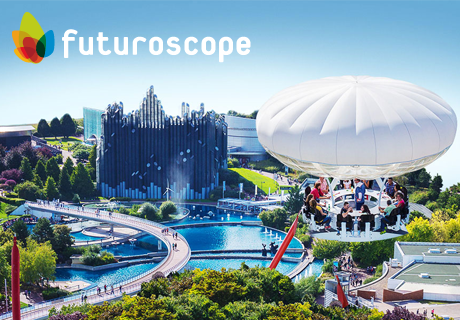Affiche avec les attractions et le logo du Futuroscope, situé à Poitiers